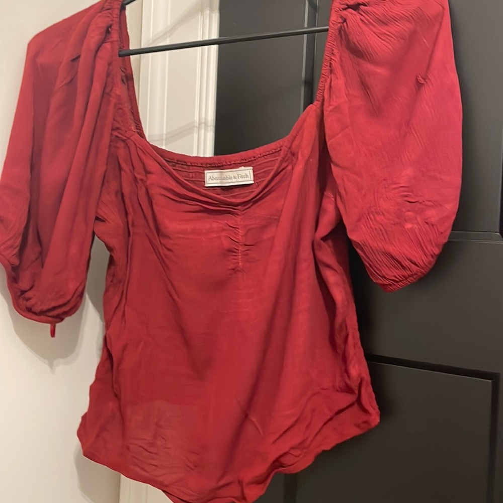 Maroon puffy sleeve linen crop top
